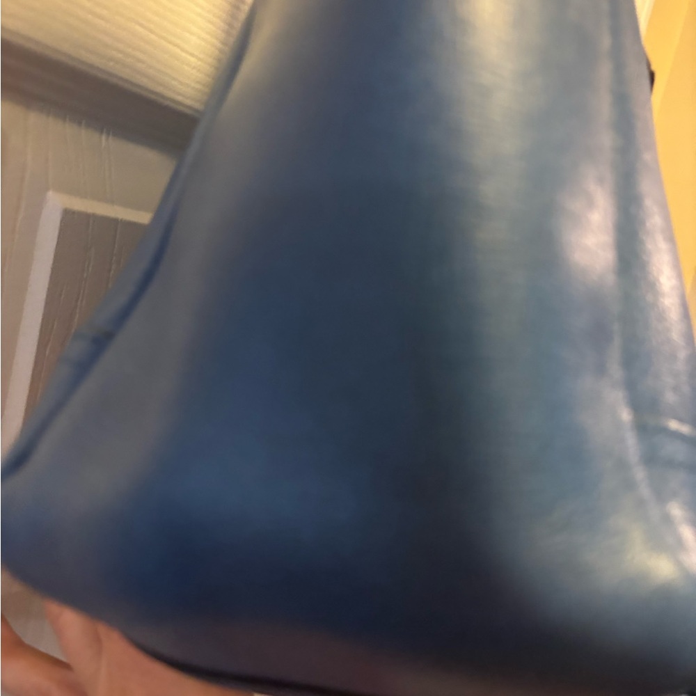 Coach 2013 (23578) City Tote Blue Saffiano Leather Medium Zip Top Tote in VGUC - Picture 8 of 15